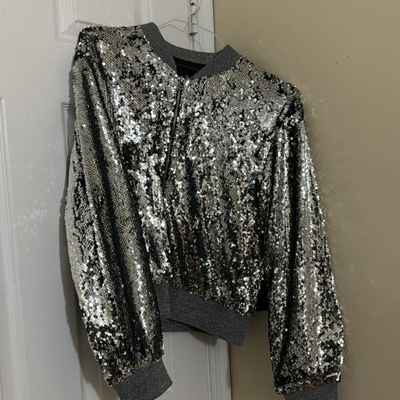 New bomber.Never wear. - Picture 2 of 2